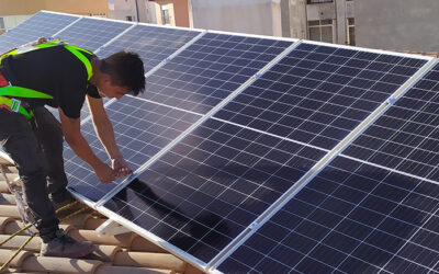 La importancia de confiar en un equipo de profesionales para la instalación de paneles fotovoltaicos